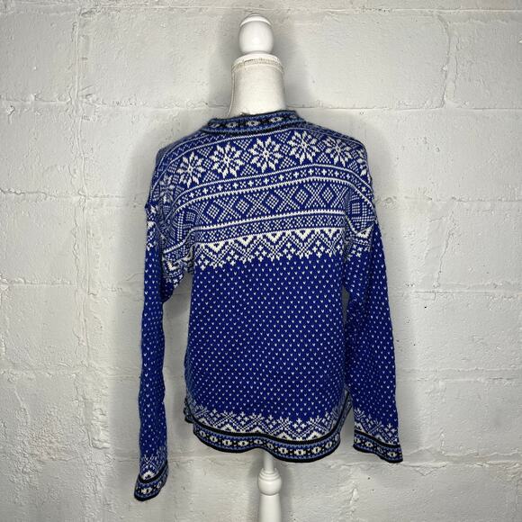 Vintage L.L. BEAN Sweater Nordic Snowflake Arctic Fair Isle Blue Sweater Medium - Picture 2 of 6